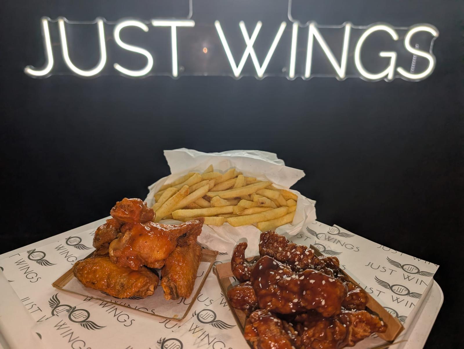Just Wings storefront